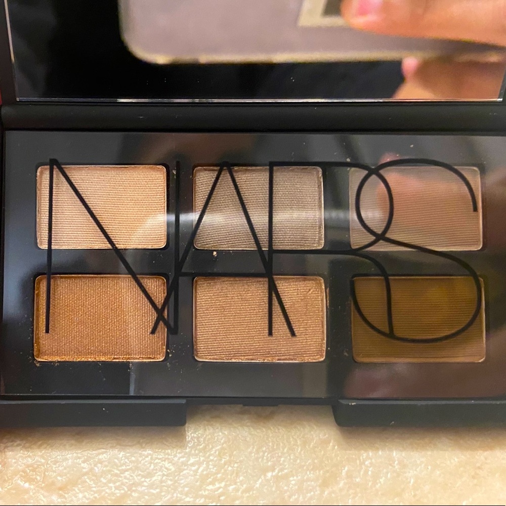 Eyeshadow